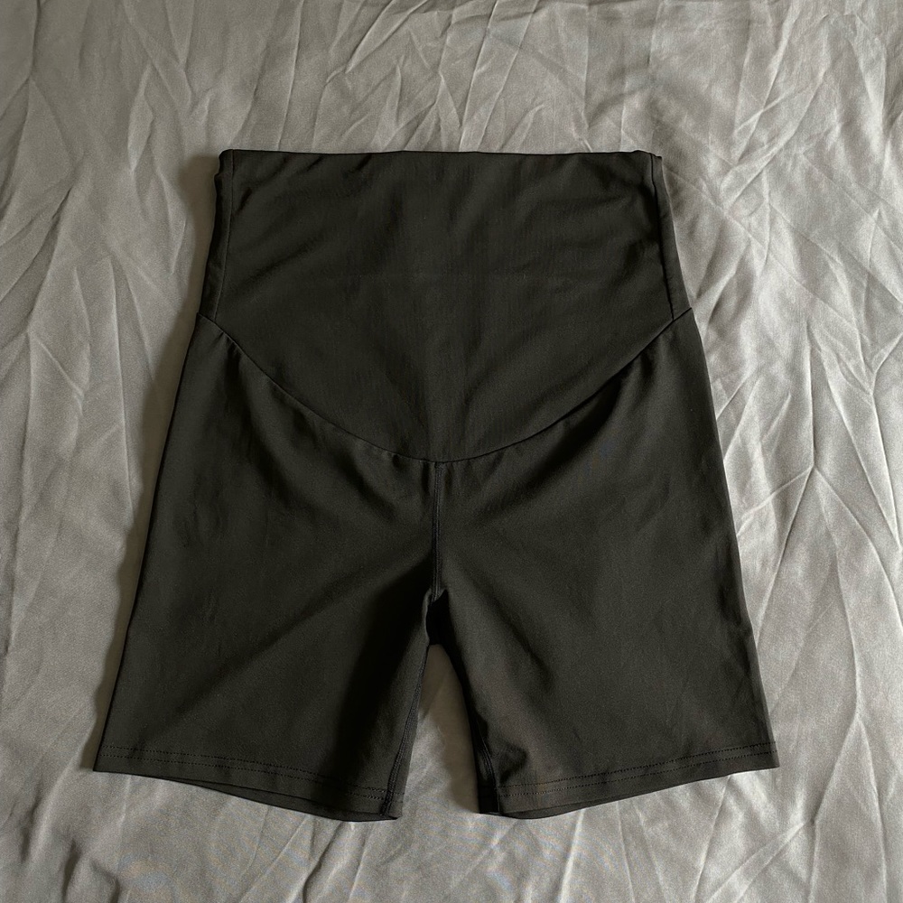 SHEIN Black Maternity Biker Shorts Size M